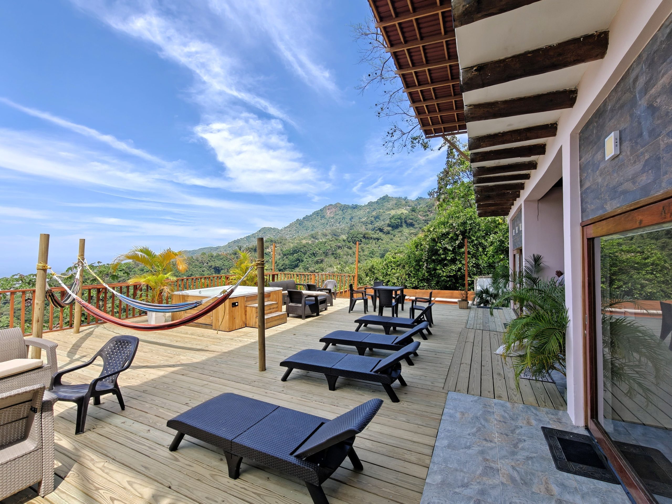 Vista del chalet en Minca